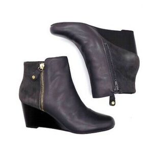 Isaac MizrahiLive! Blk Wedge Ankle Boots sz 7 1/2W